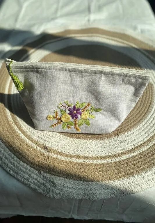 Large Pouch V